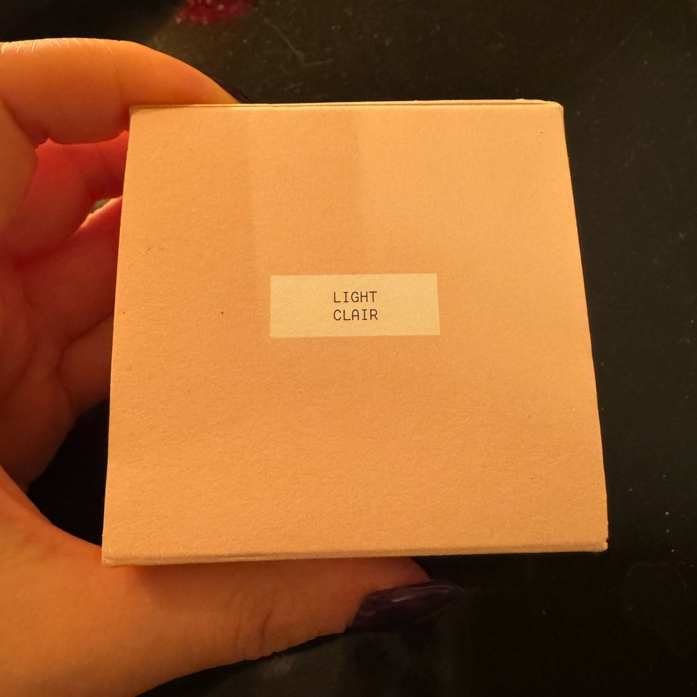 Jones Road WHAT THE FOUNDATION LIGHT